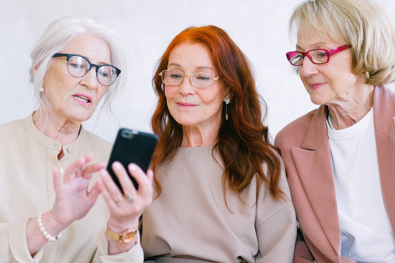 Learn to use a phone